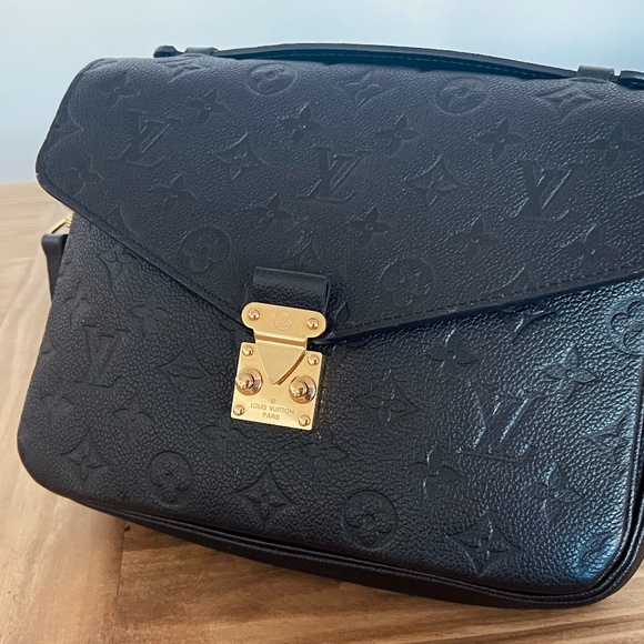 LOUIS VUITTON METIS LEATHER CROSSBODY BAG - Picture 15 of 15